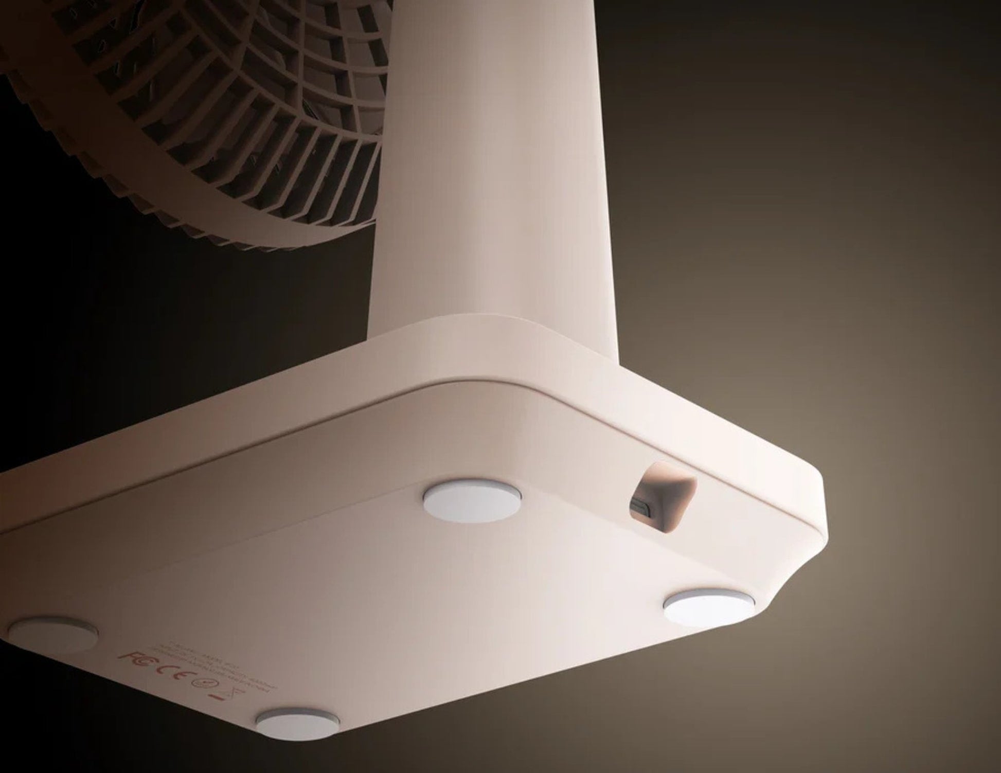 Momax 1°Pod Mini Desktop Wireless Fan – Ultra Quiet, 4-Speed, USB-C, 90° Rotation, 12H Battery