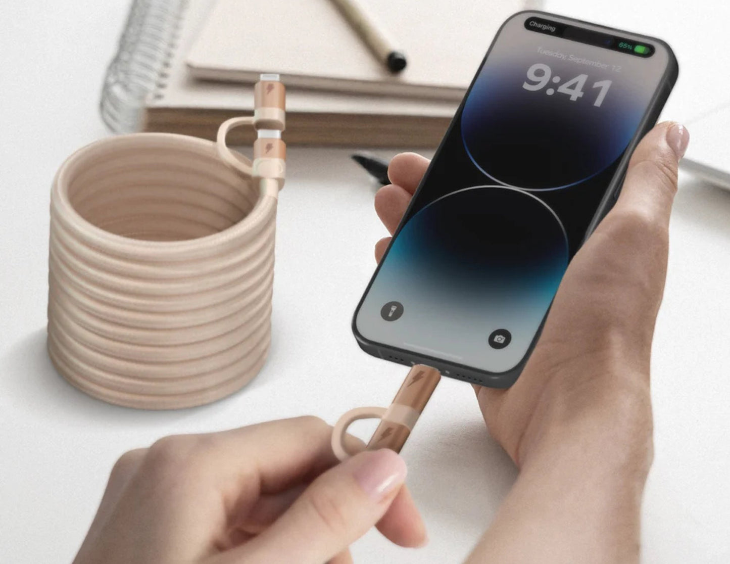 كابل موماكس ماج لينك دوو المغناطيسي 2 في 1 (من USB-C إلى USB-C وLightning) - شحن سريع 60 وات بطول 2 متر