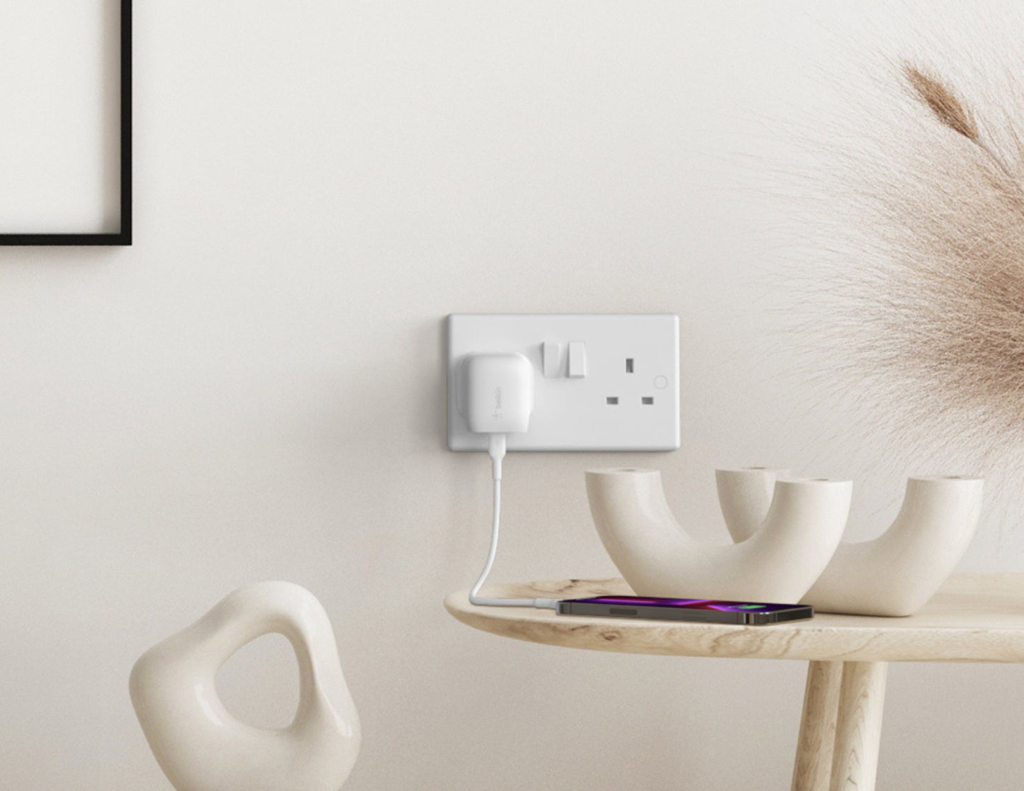 شاحن حائط Belkin Boost Charge 20W USB-C - شحن سريع وآمن