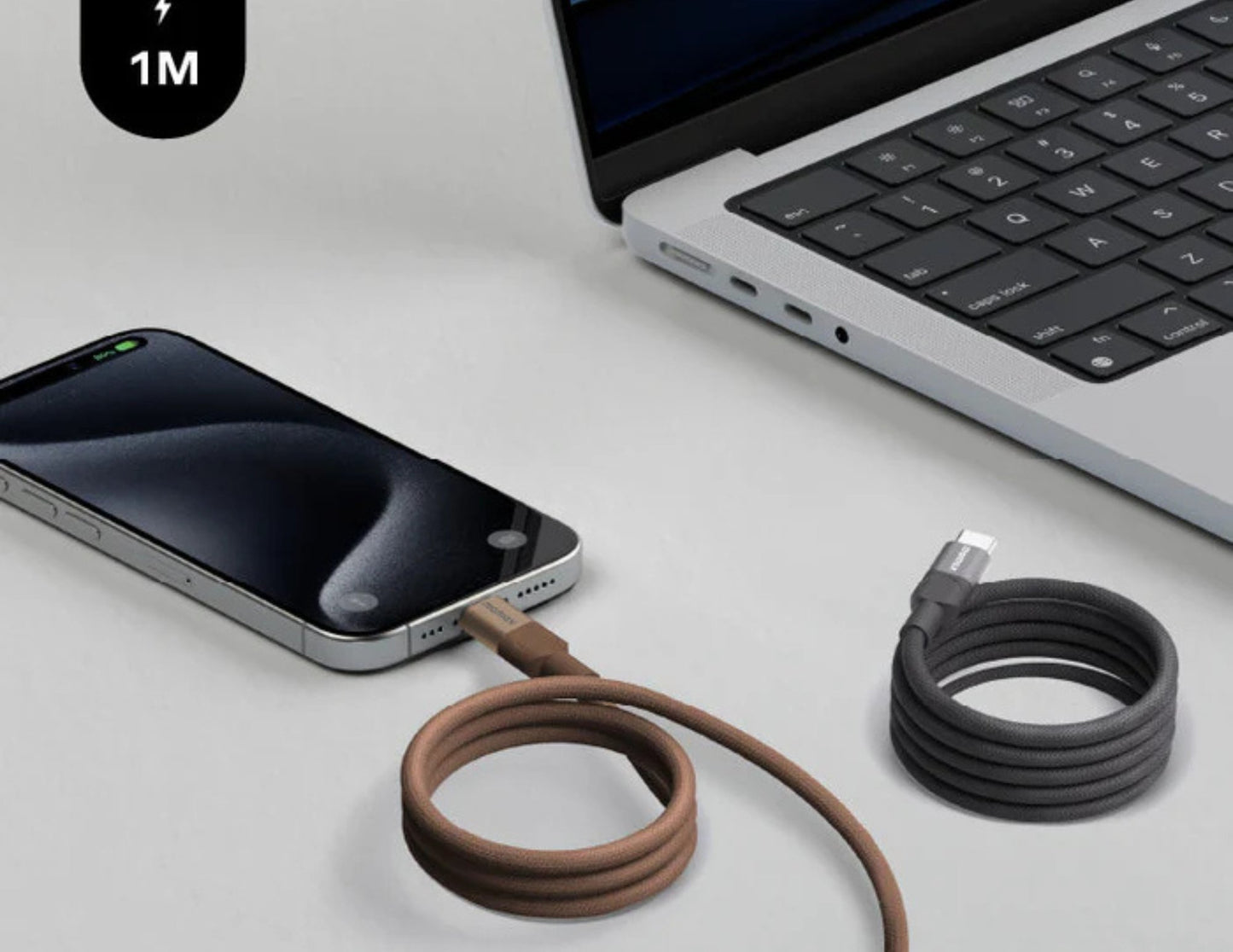 مجموعة الشحن الأساسية Momax Elite - DC60 وUM58UK