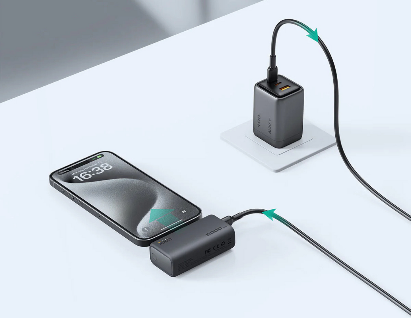 Aukey Spark Mini PB-Y59-GY charging a smartphone via USB-C fast charging.