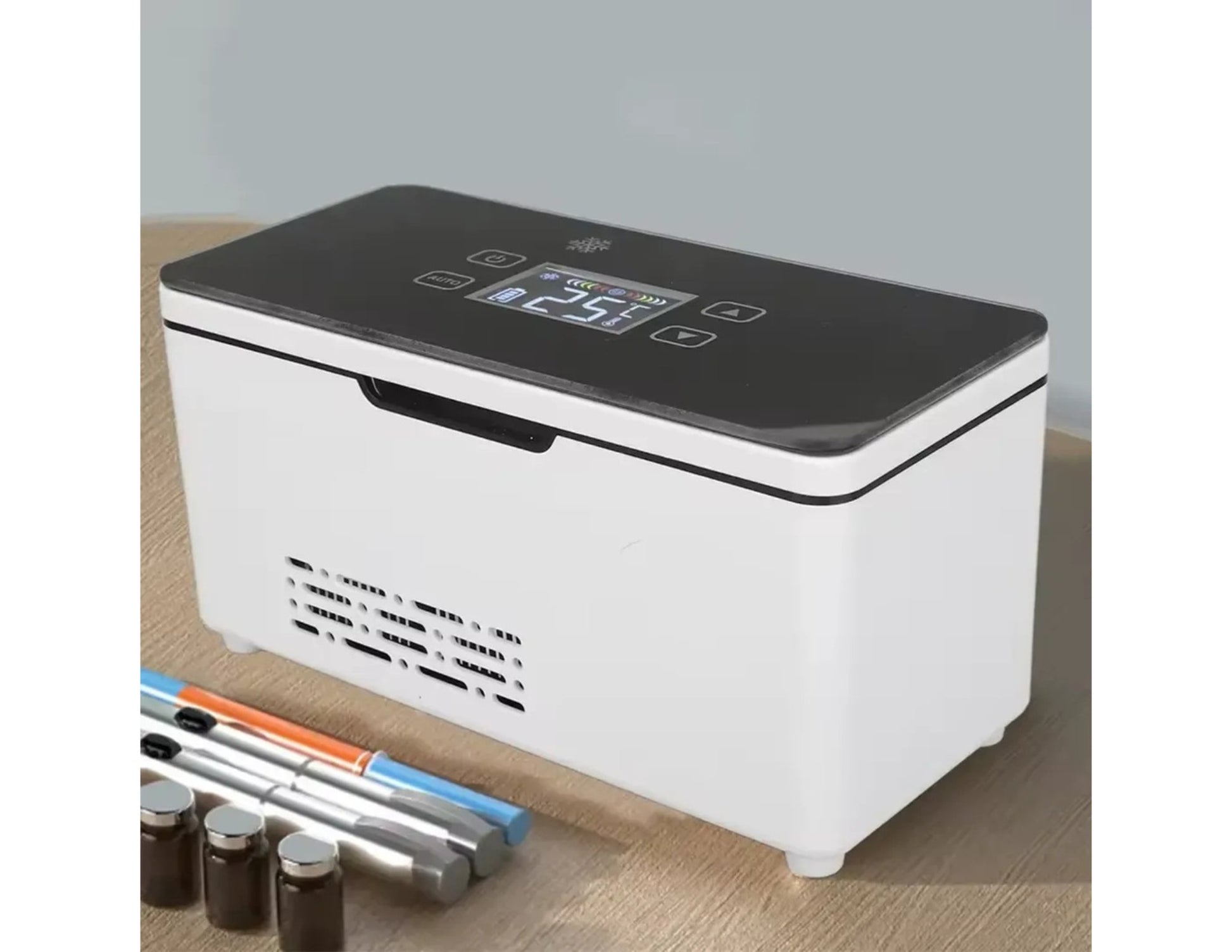 COOB rechargeable portable insulin and medicine cooler KB‑700, mini travel fridge for insulin pens, 0–18°C adjustable, LED display, 10600mAh battery, at Thabthaba Store Qatar