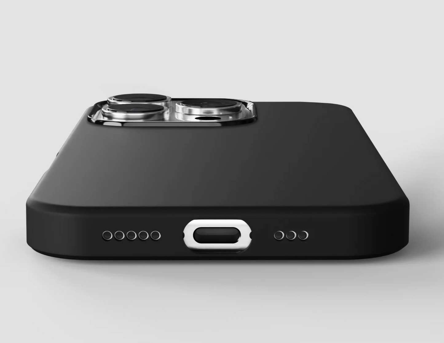 Raised edges of the GRIPP RubonMag Case, offering camera and screen protection.