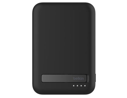 Belkin BoostCharge Pro Magnetic Wireless Power Bank 15W 8K+ BPD007btBK on a white background