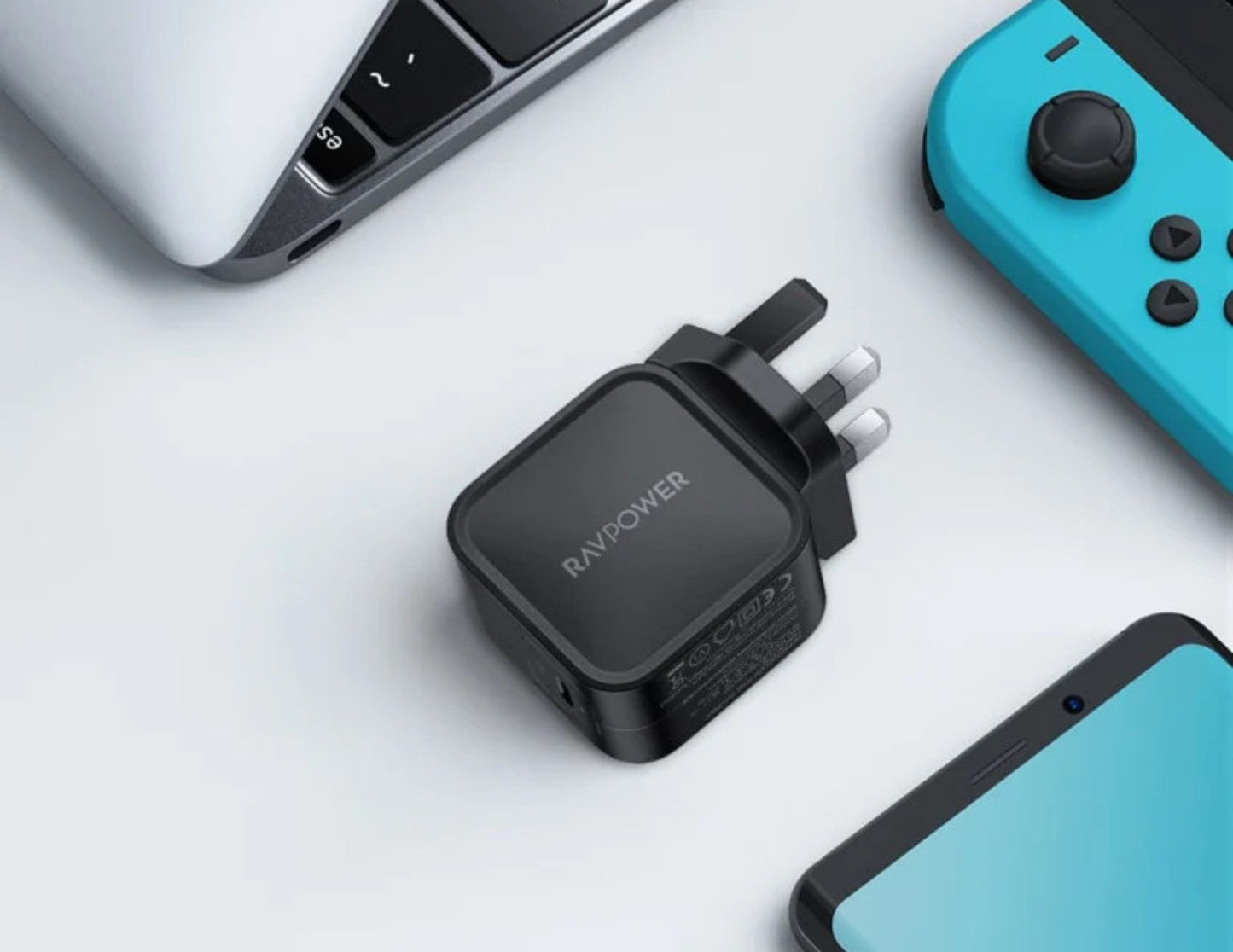 شاحن حائط RAVPower PD Pioneer 61W GaN - RP-PC112 أسود، قابس المملكة المتحدة