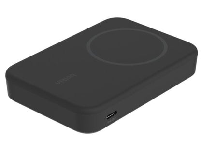 Belkin BoostCharge Pro Magnetic Wireless Power Bank 15W 8K+ BPD007btBK on a white background