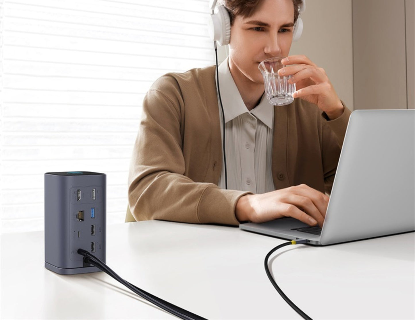 قاعدة إرساء Baseus Spacemate Series 10 في 1 (Mac) B00568102813-00 رمادية اللون
