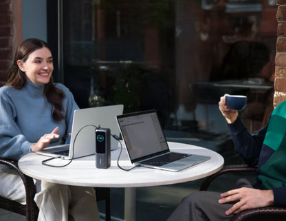 Anker A1695H11 25K 165W power bank retractable cables Qatar