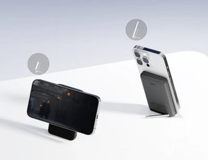 Aukey MagLink PB‑MS01 6700mAh MagSafe magnetic wireless charging power bank with foldable stand gray