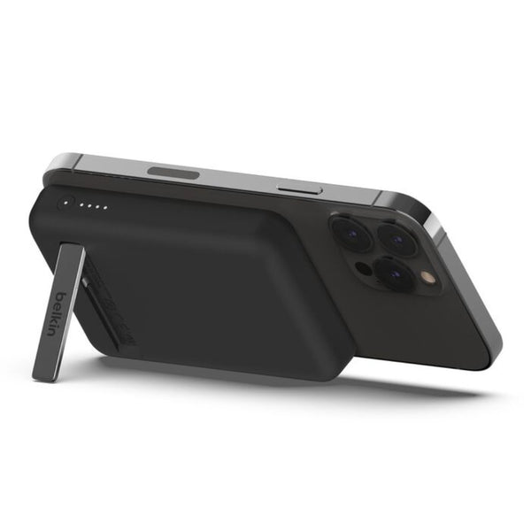 Belkin BoostCharge Magnetic Wireless Power Bank 5000mAh with Foldable Stand Black BPD004btBK Qatar