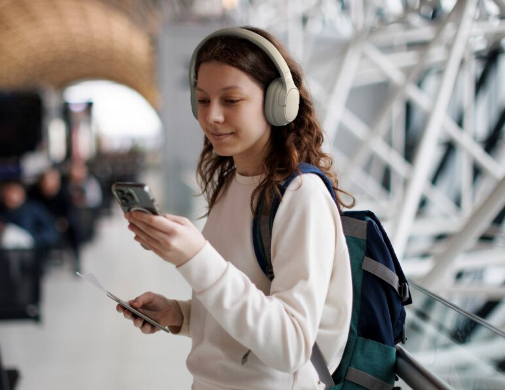 Belkin SoundForm Isolate Noise Cancelling Headphones during travel.