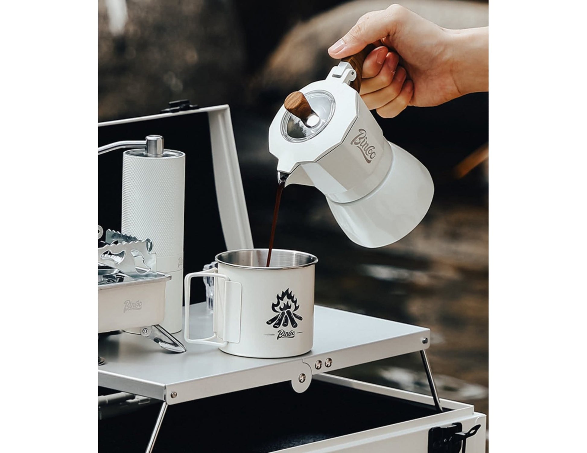 BinCoo Travel Coffee Set portable 11-piece outdoor toolbox—moka pot, cups, grinder, stove for Qatar camping & travel