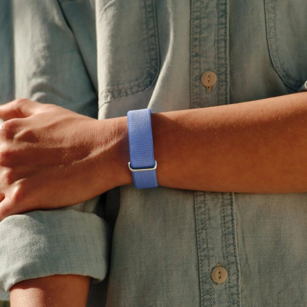 Google Fitbit Air screenless fitness tracker with heart rate SpO2 and sleep monitoring Lavender Qatar