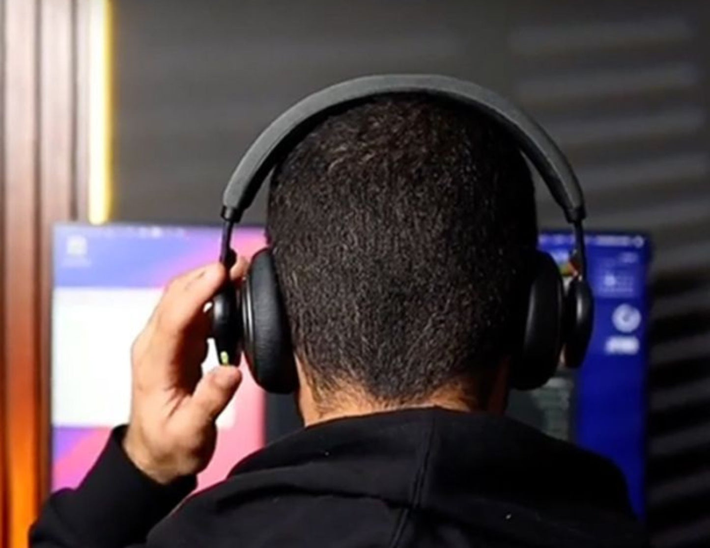 GOUI Bass ANC over-ear Bluetooth headset G-A12 Qatar