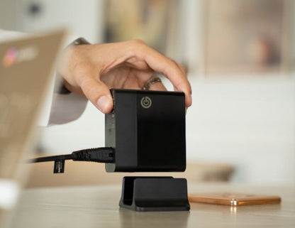 GOUI GAN 140W 5-port desktop charger digital display Qatar