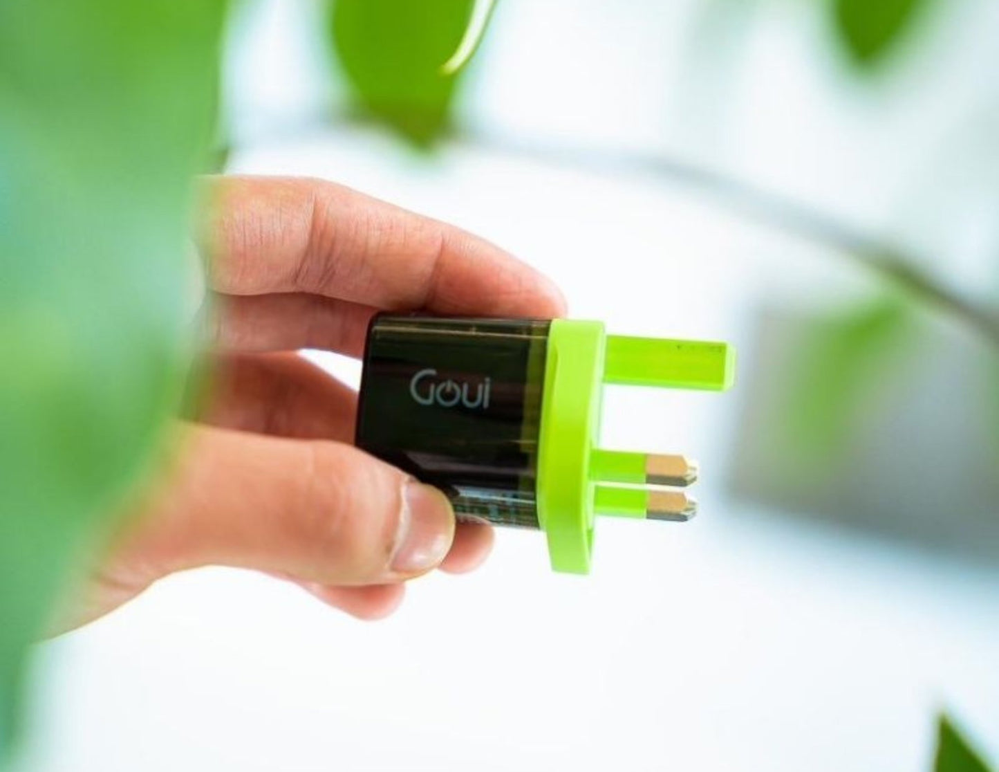 GOUI Mini 30W nano PD wall charger transparent Qatar
