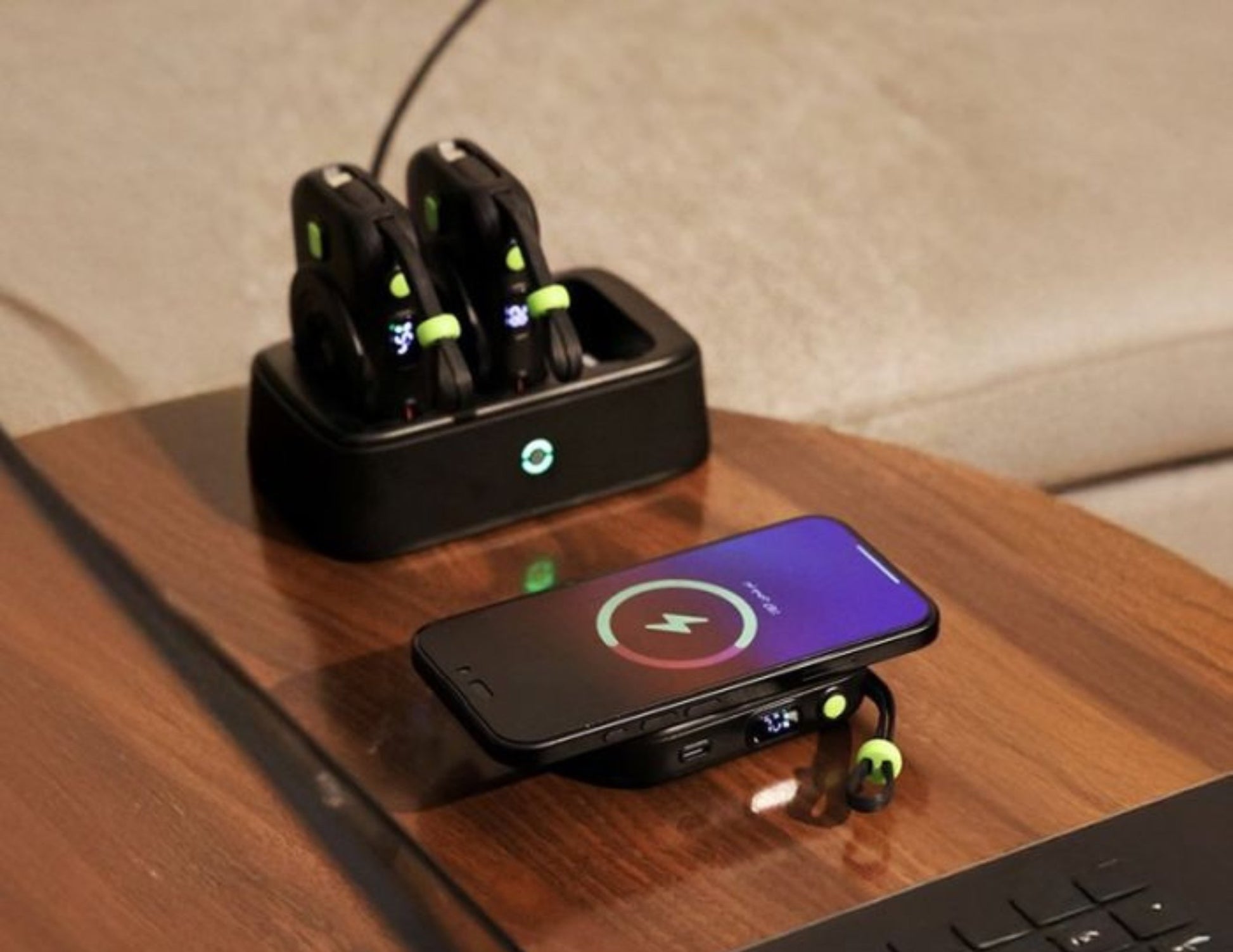 GOUI Station 10000mAh 15W wireless power bank Qatar