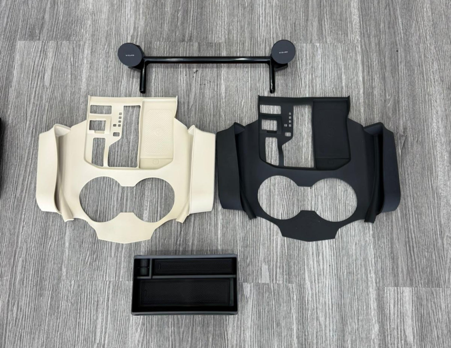 Land Cruiser LC300 dual phone console mount panels storage package, Thabthaba Store Qatar