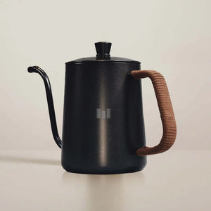 Macnoa MacPour gooseneck coffee pot with stainless steel design and hand wound grip Black Qatar