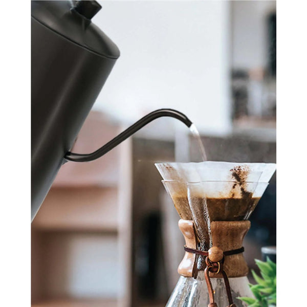 Macnoa MacPour gooseneck coffee pot with stainless steel design and hand wound grip Black Qatar