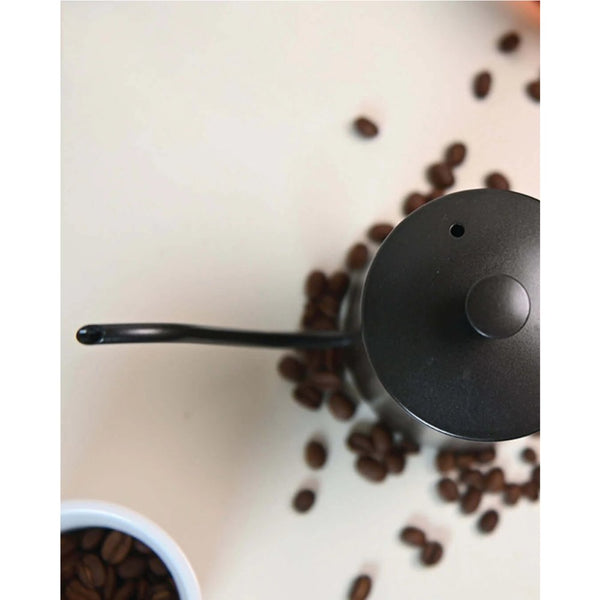 Macnoa MacPour gooseneck coffee pot with stainless steel design and hand wound grip Black Qatar