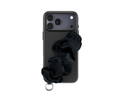 MagEasy Foulard M Bracelet Case silk strap iPhone 17 Pro Max Qatar