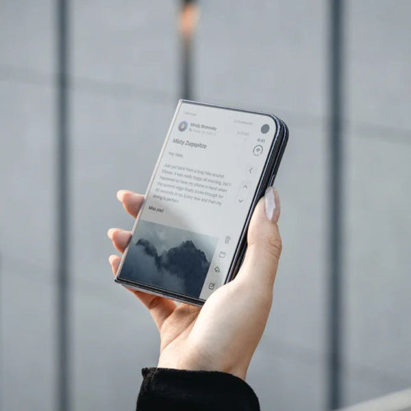 MagEasy Vetro Bluelight anti-blue light 9H tempered glass screen protector for iPhone Duo with AlignPro installation kit in Qatar