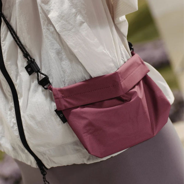 MOFT Drift Lanyard Bag Blackberry transformable phone pouch lanyard Qatar