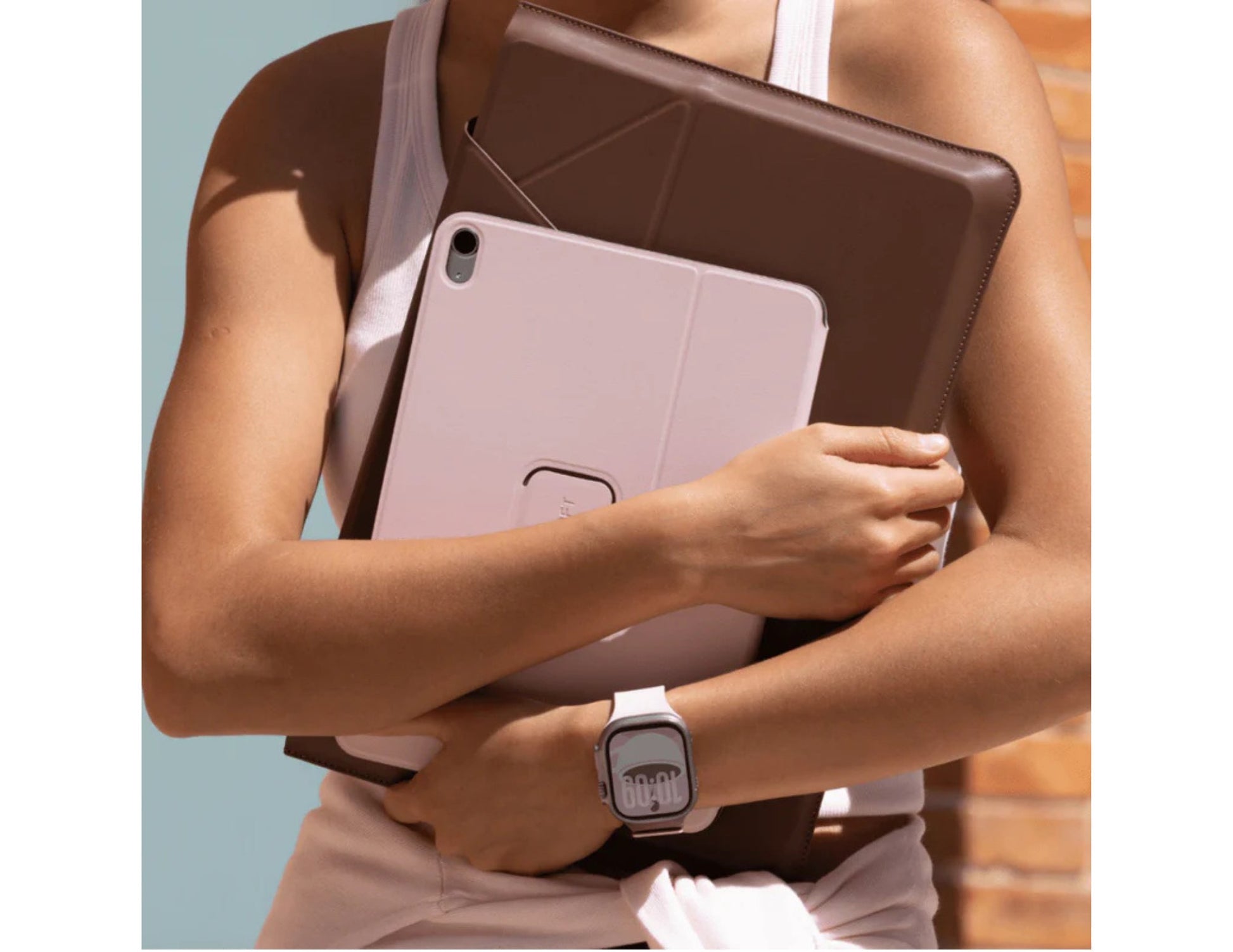 MOFT Dynamic Folio Case for iPad Pro 11 2020 2021 2022 Light Pink Brownie origami stand cover Qatar