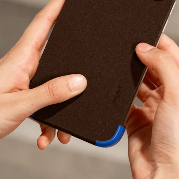 MOFT Frame Case Coffee MOVAS-E Bio-Leather MagSafe Case Coffee Brown x Sapphire for iPhone 18 Pro Qatar