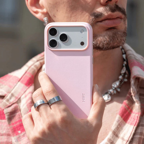 MOFT Snap Case MOVAS™ MagSafe vegan leather case for iPhone 17 Pro Max Light Pink Qatar