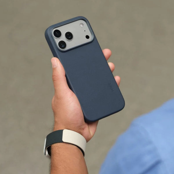 MOFT Snap Case MOVAS™ MagSafe vegan leather case for iPhone 17 Pro Max Navy Blue Qatar