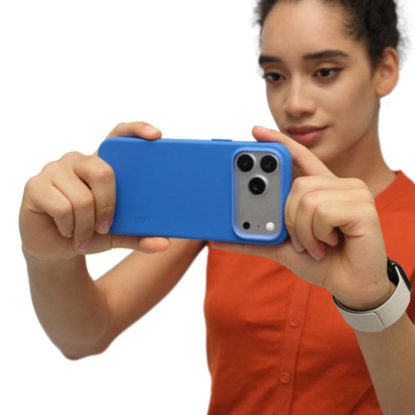 MOFT Snap Case MOVAS™ MagSafe vegan leather case for iPhone 17 Pro Sapphire Blue Qatar