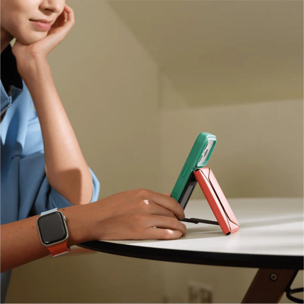 MOFT Snap Field Wallet with Stand MagSafe RFID card holder Clay Qatar