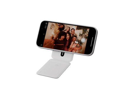 MOFT Trackable Tripod Wallet MagSafe compatible with stand modes and global location tracking.