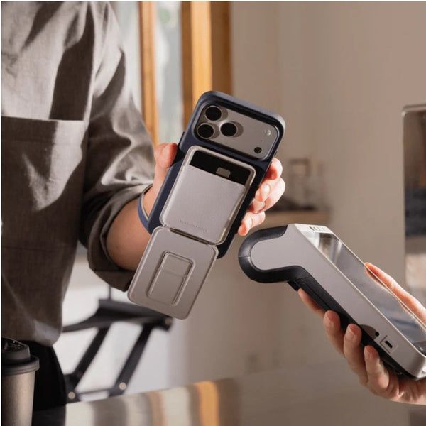 MOFT Trackable Tripod Wallet MagSafe with tracking and remote shutter Misty Cove Qatar
