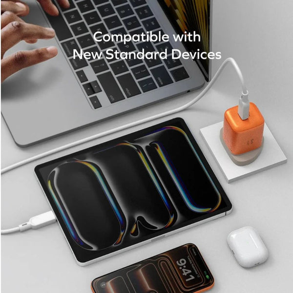 Momax 1-Charge 45W GaN USB-C PD 3.0 charger Orange UM73UKM with PPS fast charging and safety protection Qatar