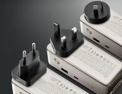 Momax 1-PAC+ 10000mAh GaN battery pack with retractable cable and TFT display at Thabthaba Store Qatar.