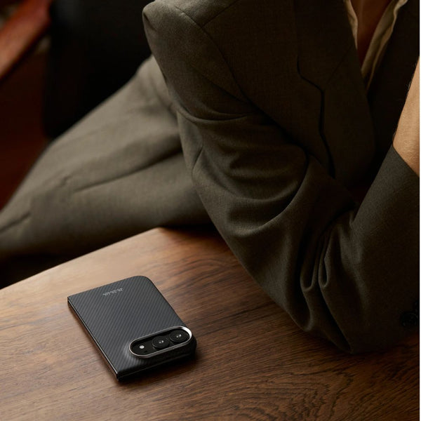 PITAKA 600D Black Grey Twill PitaTap ultra-slim aramid fiber back case for iPhone Duo with MagSafe compatibility Qatar