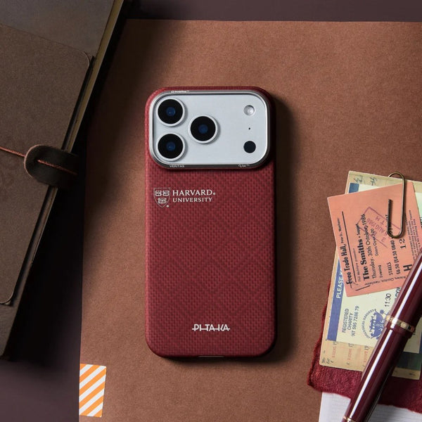 PITAKA Harvard Crimson Edge ultra-slim aramid fiber MagSafe case for iPhone 17 Pro Qatar