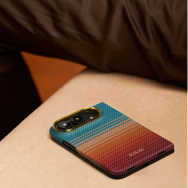 PITAKA Sunset 2.0 California Dream-01 PitaTap ultra-slim aramid fiber back case for iPhone Duo with MagSafe compatibility Qatar