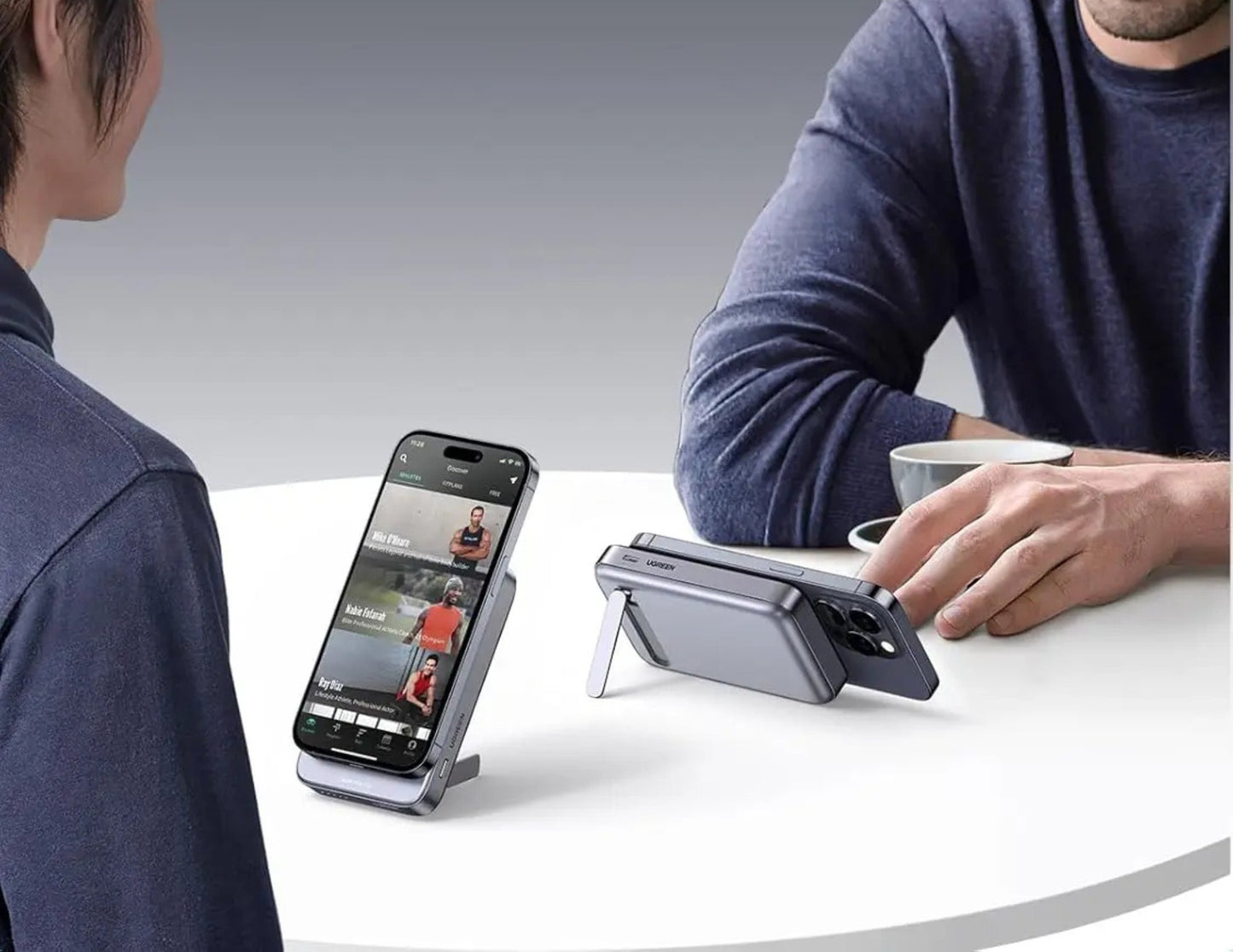 UGREEN PB206 10000mAh magnetic wireless power bank with foldable stand 15W Qi Qatar