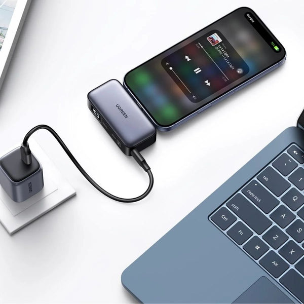 Ugreen PB503 5000mAh 22.5W power bank with built-in USB-C connector and foldable kickstand Qatar