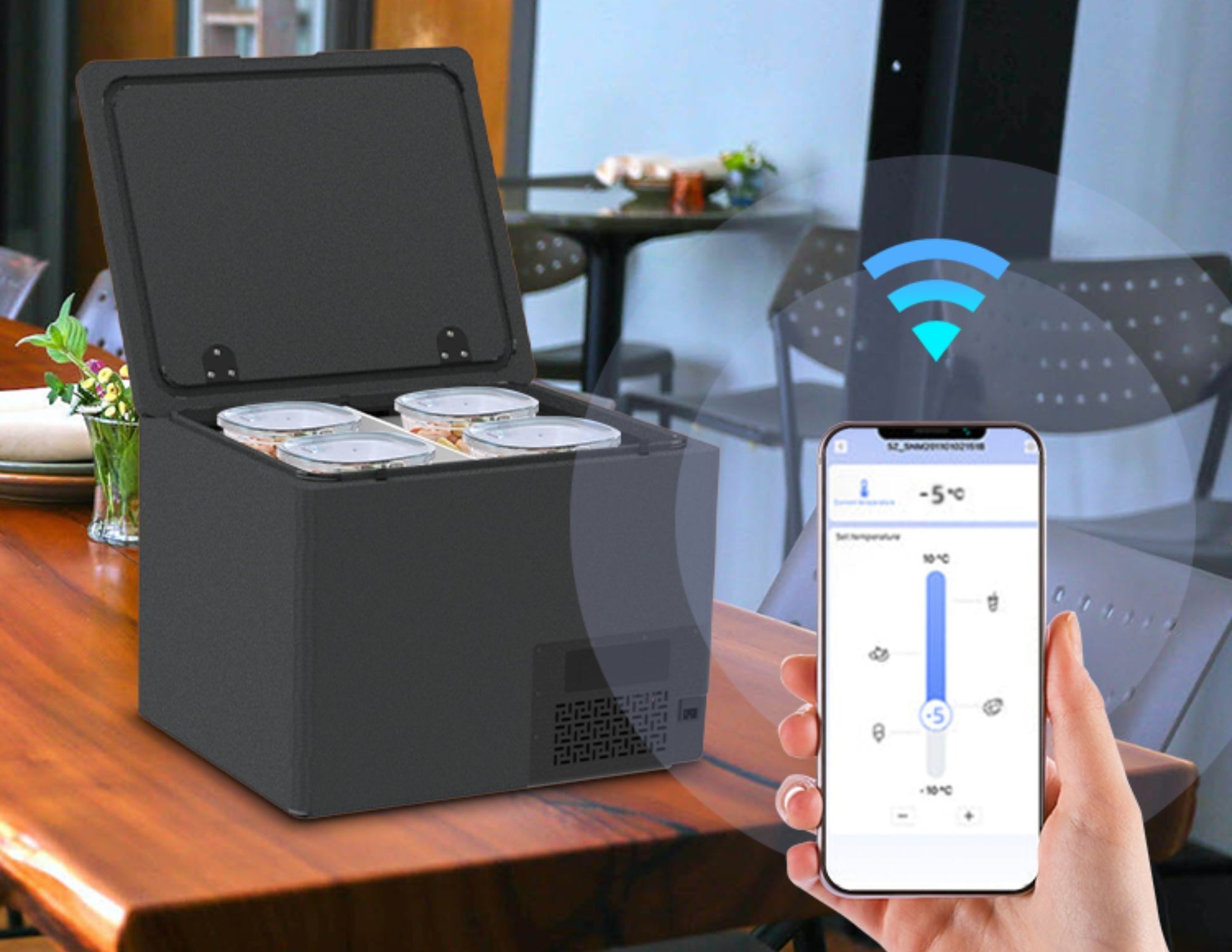 UOR FE40 40L portable fridge Qatar with dual zone LG compressor and app control
