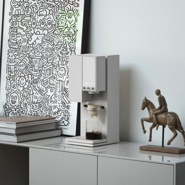 xBloom Studio automatic pour-over coffee machine Moonlight White with integrated grinder and precision scale in Qatar